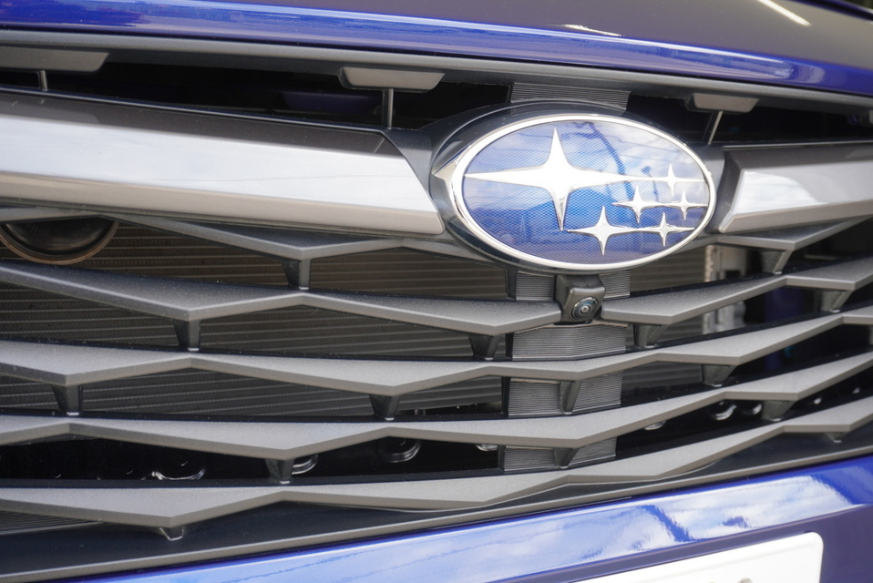 施工後　スバル　インプレッサ(ブルー）　グリルアップ