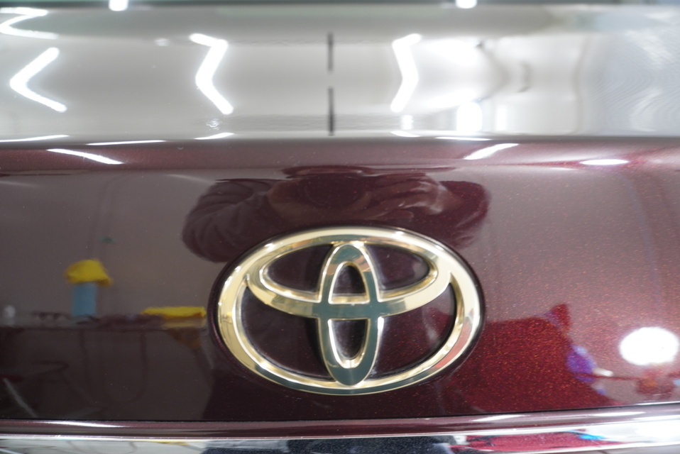 施工後　トヨタ　クラウン（エンジ）　リア