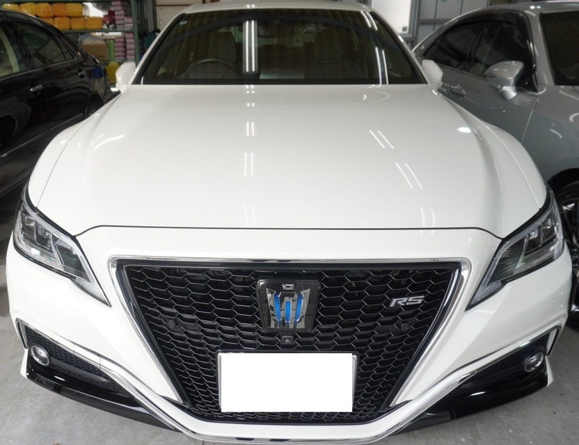 施工後　トヨタ　クラウン（パールホワイト）　フロント