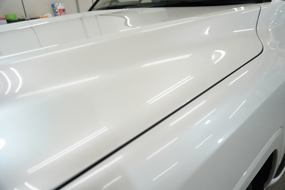 施工後　トヨタ　ランドクルーザー(ホワイト）　サイドアップ