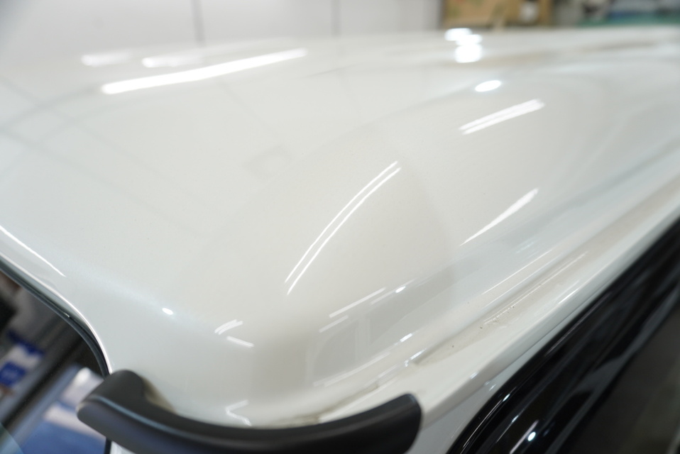 施工後　スズキ　ジムニーノマド(ホワイト）　ルーフ面