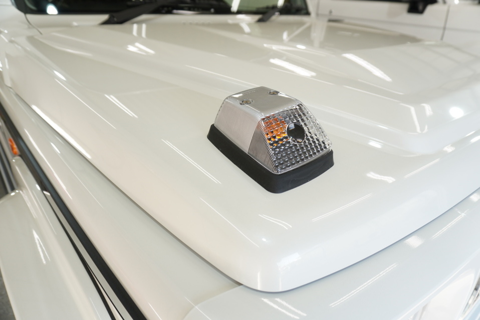 施工後　スズキ　ジムニーノマド(ホワイト）　フロントアップ