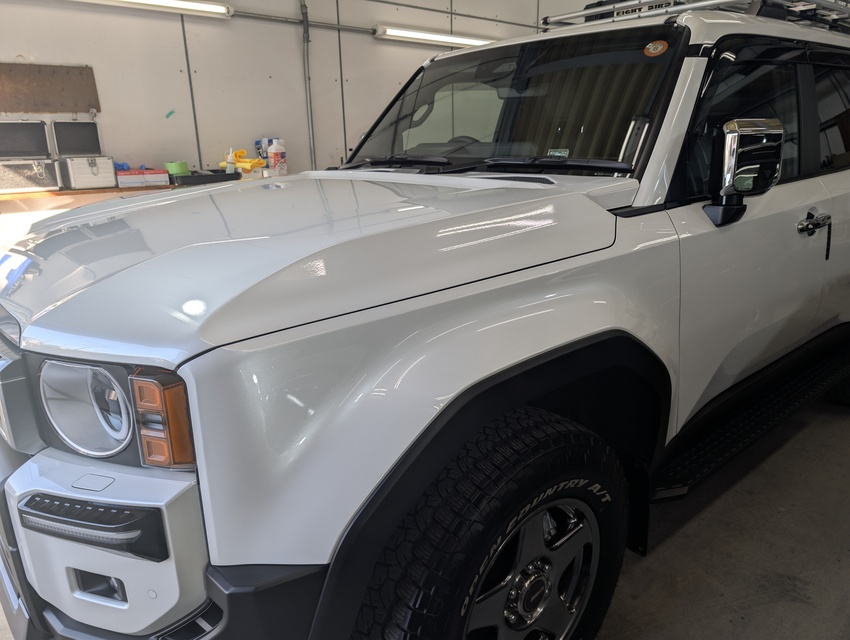 施工後　トヨタ　ランドクルーザー250（ホワイト）サイド