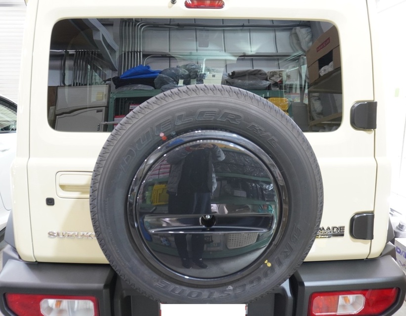 施工後　スズキ　ジムニーシエラ(ベージュ）　リア