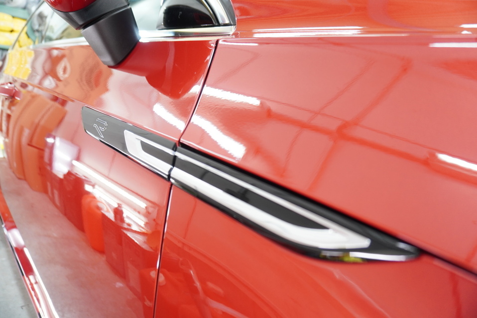 施工後　フォルクスワーゲンアルテオン(レッド）サイド