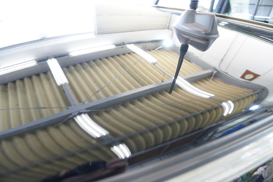 施工後　MINIクーパーS（ホワイト×ブラック）　ルーフ面