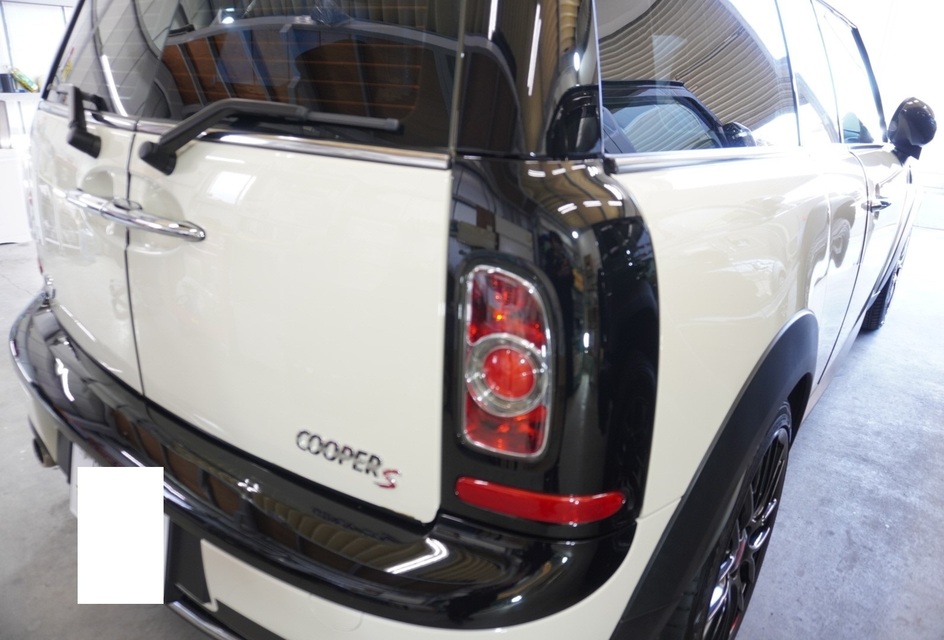 施工後　MINIクーパーS（ホワイト×ブラック）　リアサイド