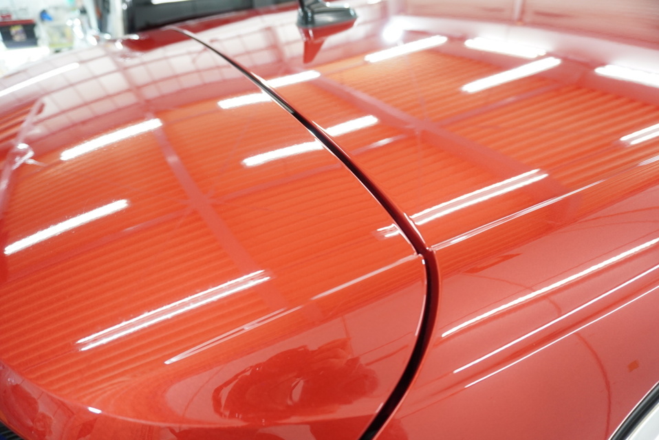 施工後　フォルクスワーゲンアルテオン(レッド）　ルーフ面