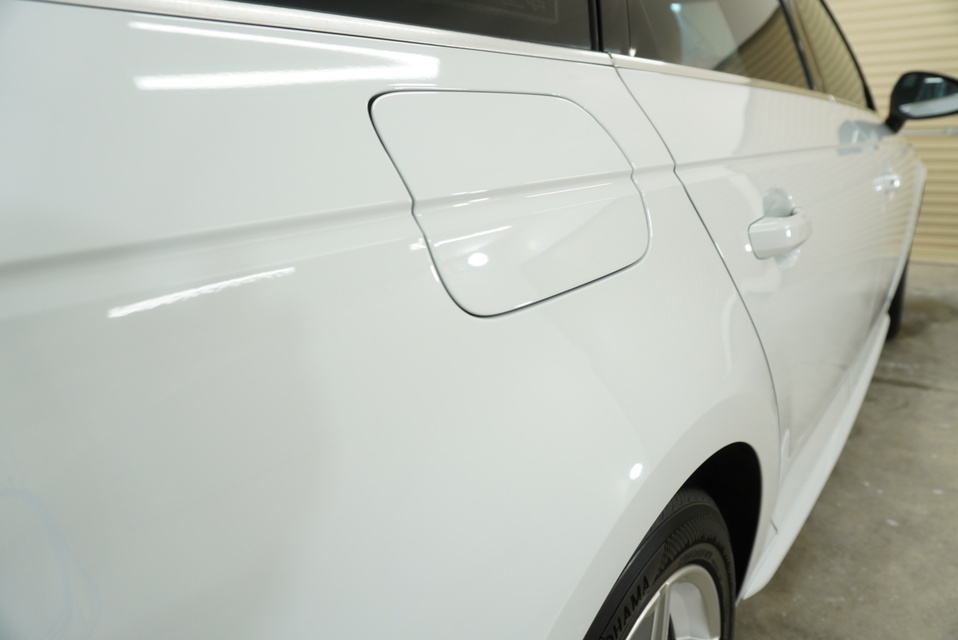 施工後　アウディA4アバント(ホワイト）　リアサイド