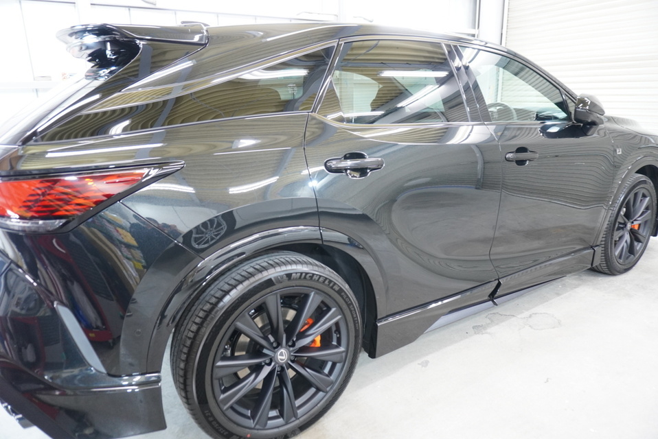 施工後　トヨタ　レクサスRX500ｈ(ブラック）　サイド