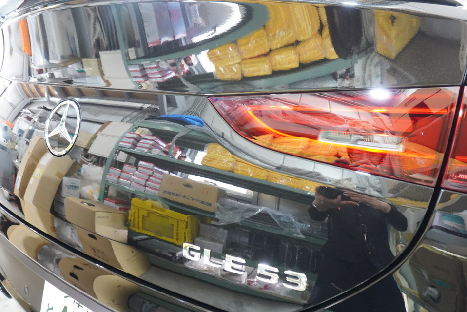 施工後　メルセデスベンツGLE53(ブラック）　リア