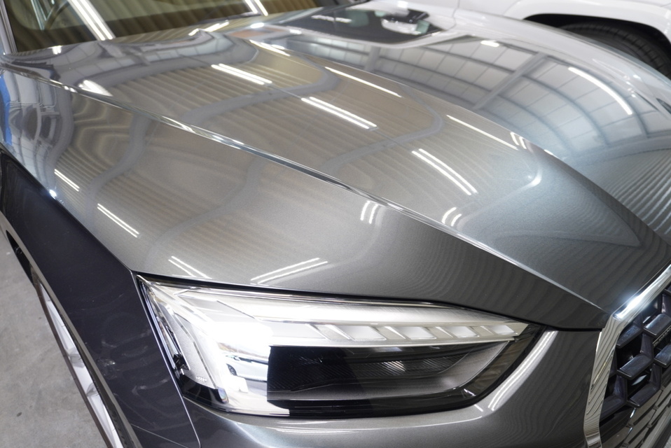 施工後　アウディA5(グレー）　ボンネット