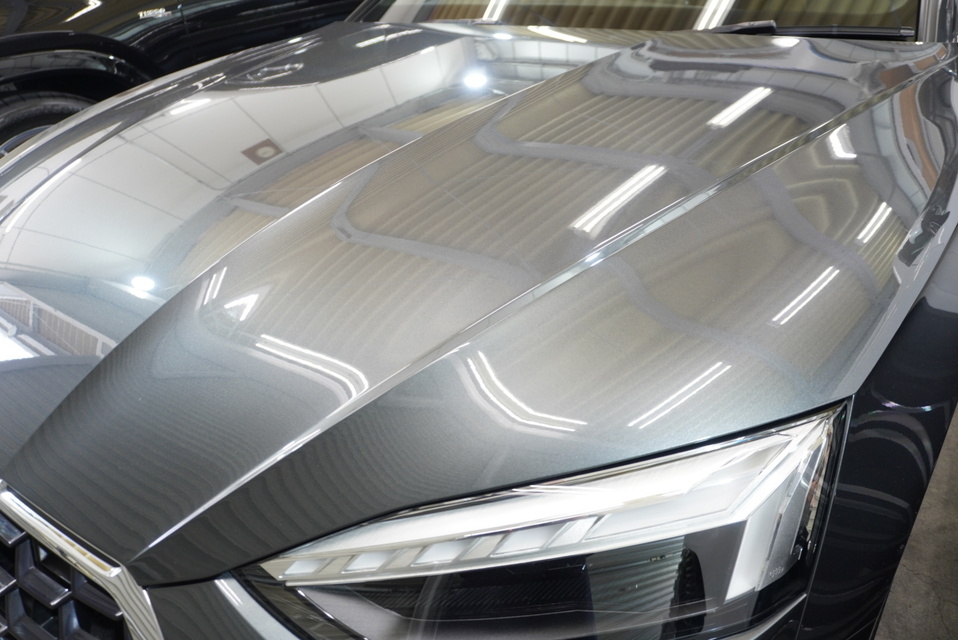 施工後　アウディA5(グレー）　フロント