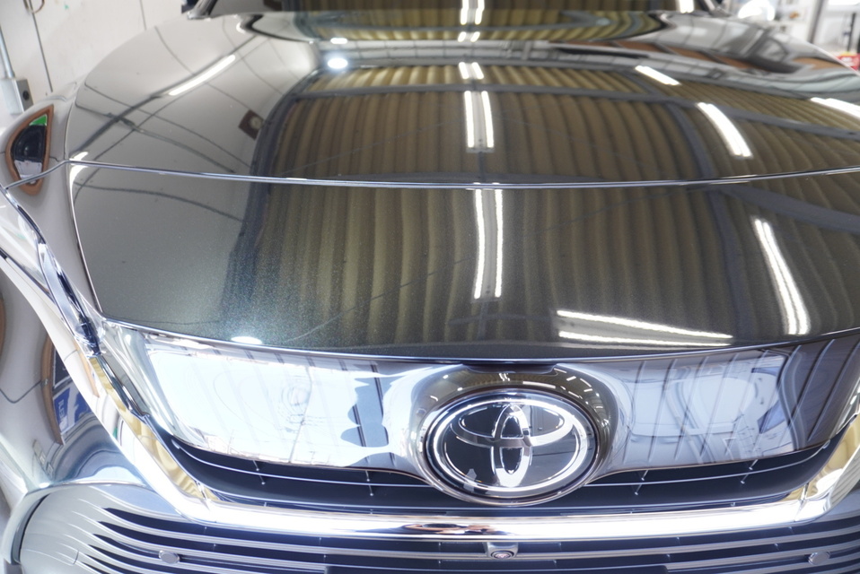 施工後　トヨタ　ハリアー(ブラック）　フロント