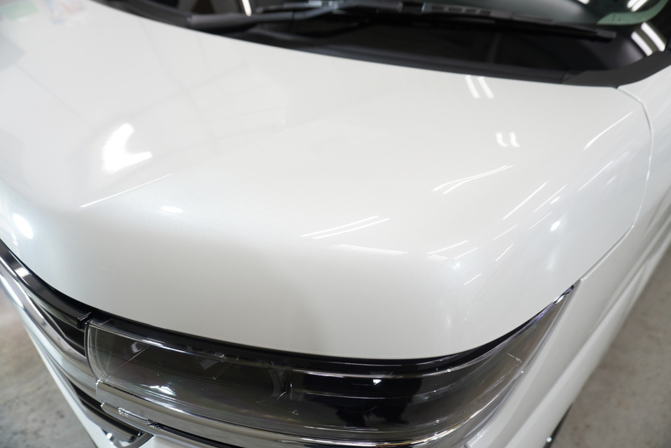 施工後　スズキ　スペーシアカスタム（ホワイト）　ボンネット