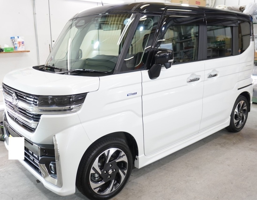 施工後　スズキ　スペーシアカスタム（ホワイト）車全体