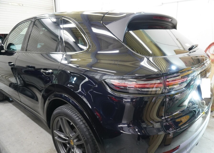 施工後　ポルシェカイエン(ブラック）　リアサイド