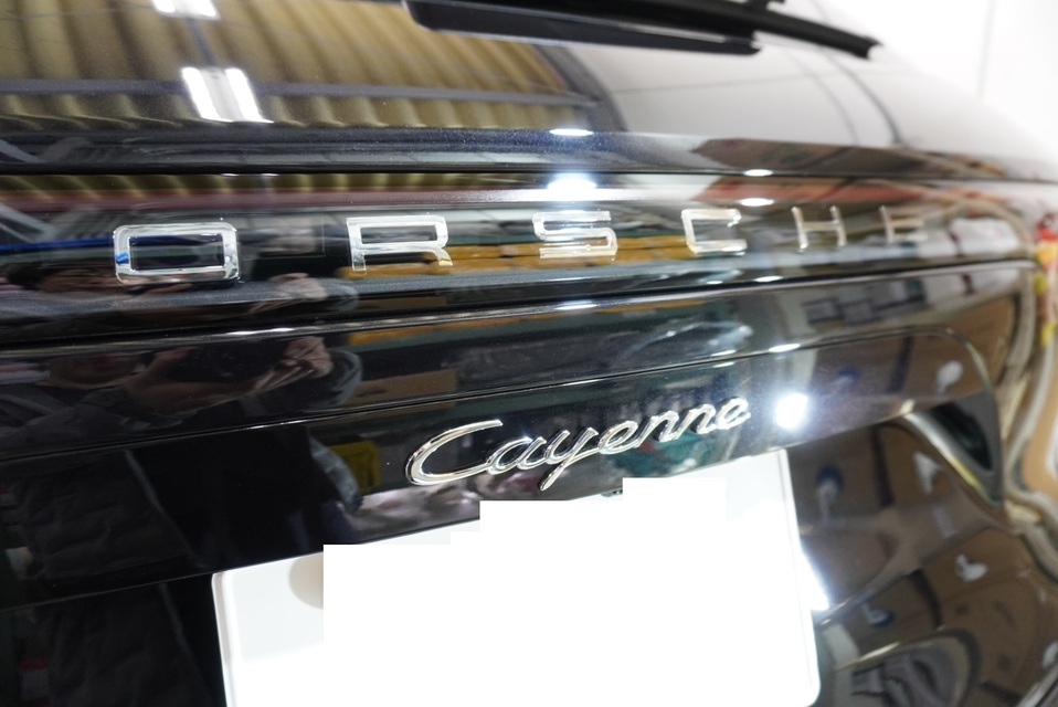 施工後　ポルシェカイエン(ブラック）　リア