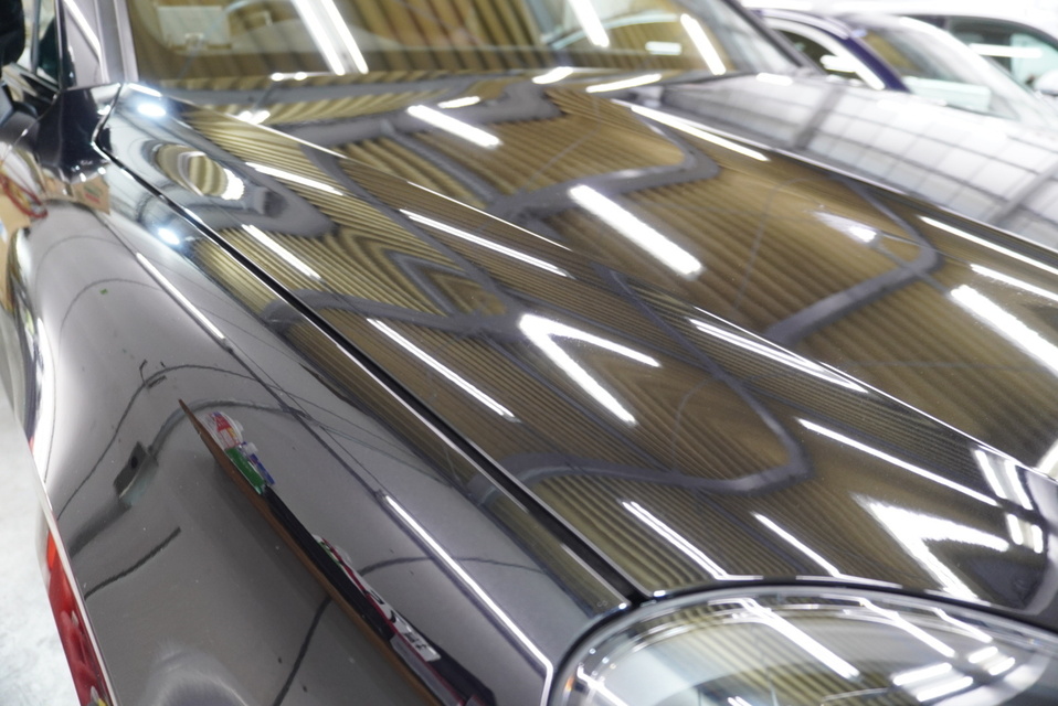 施工後　ポルシェカイエン(ブラック）　フロントアップ