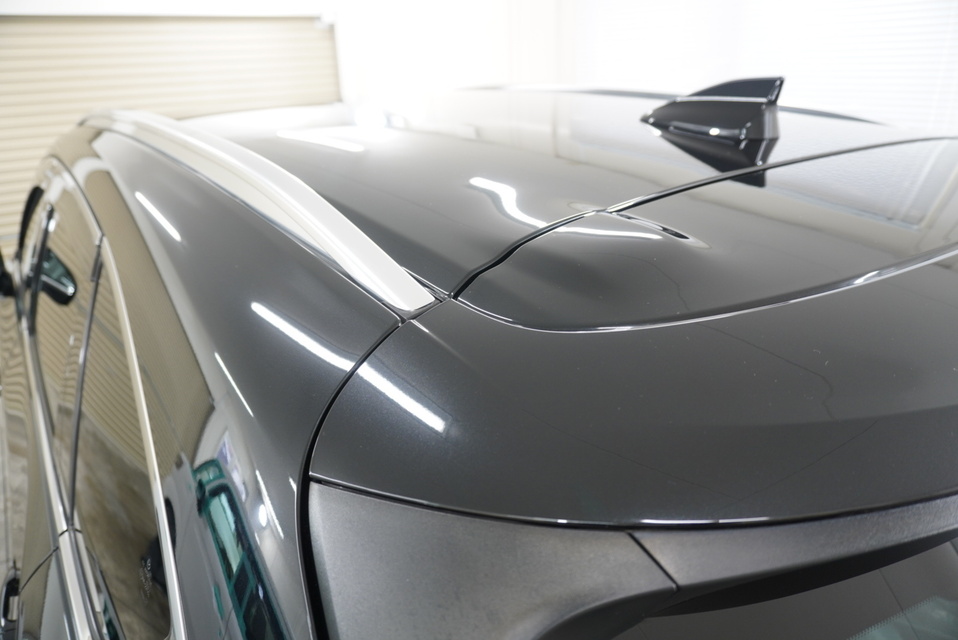 施工後　マツダ　CX8(ブラック）　ルーフ面
