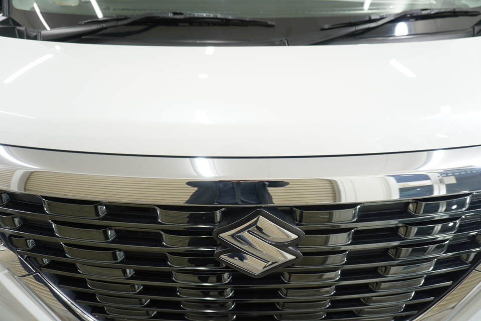 施工後　スズキ　スペーシア（ホワイト）グリル