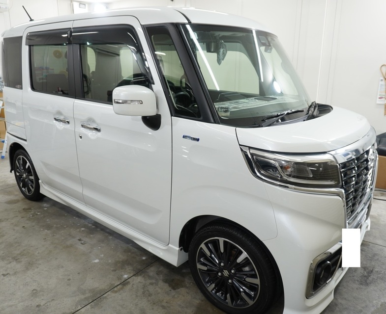 施工後　スズキ　スペーシア（ホワイト）車全体