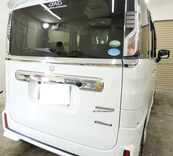 施工後　スズキ　スペーシア（ホワイト）リア