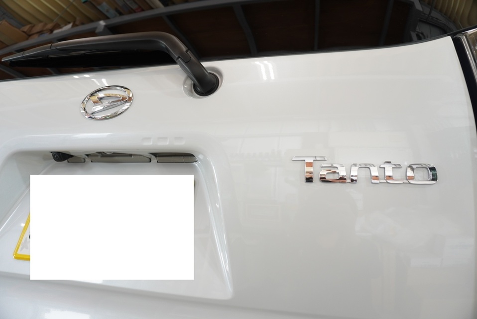 施工後　ダイハツタント（ホワイト）　リアアップ