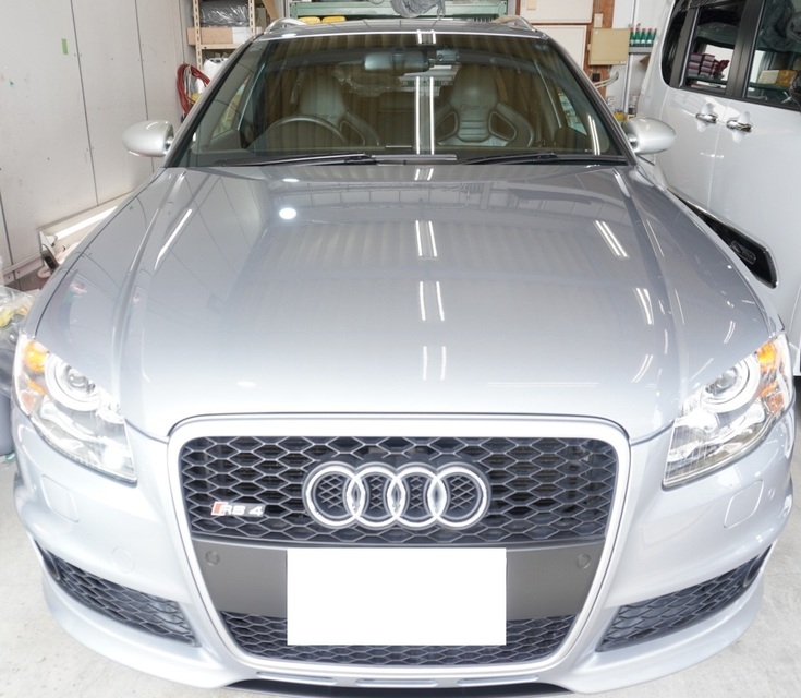 施工後　アウディRS（グレー）　フロント
