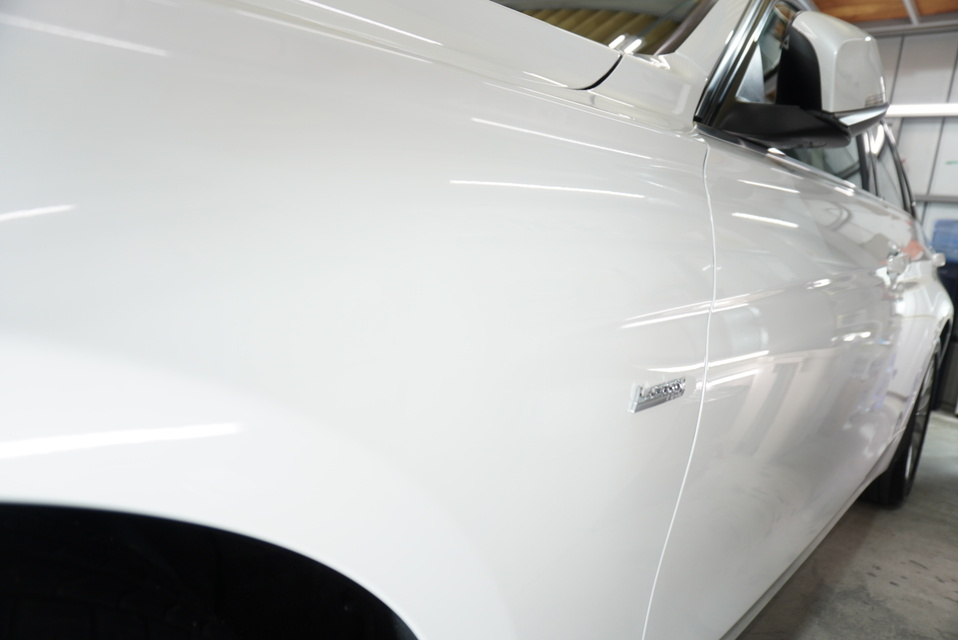 施工後　BMW320ｄ(ホワイト）　サイド