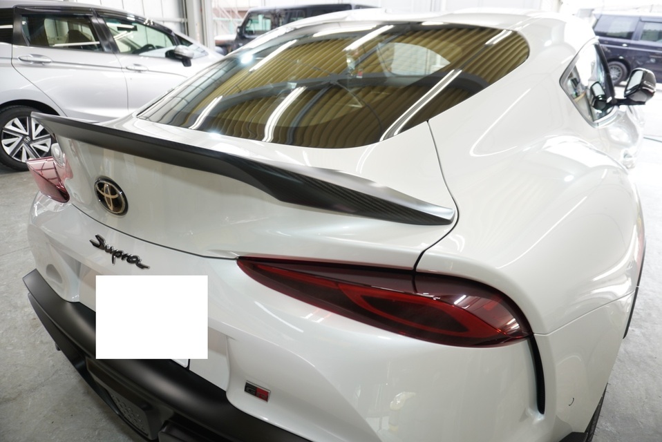 施工後　トヨタ　スープラ(ホワイト）　リア