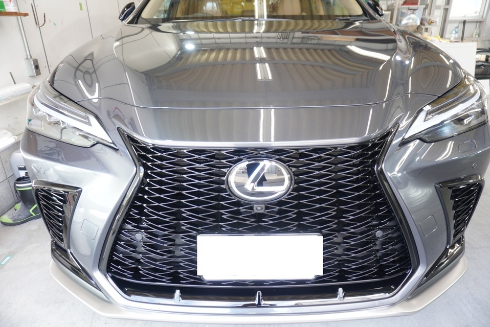 施工後　レクサスNX（グレー）　フロント