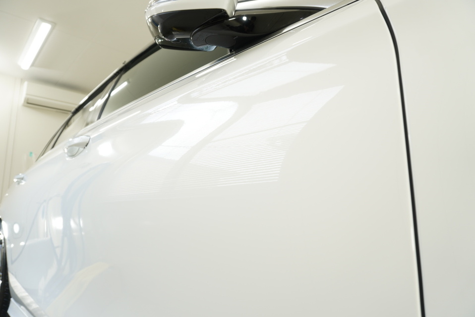 施工後　メルセデスベンツE220ｄ（ホワイト）　サイド