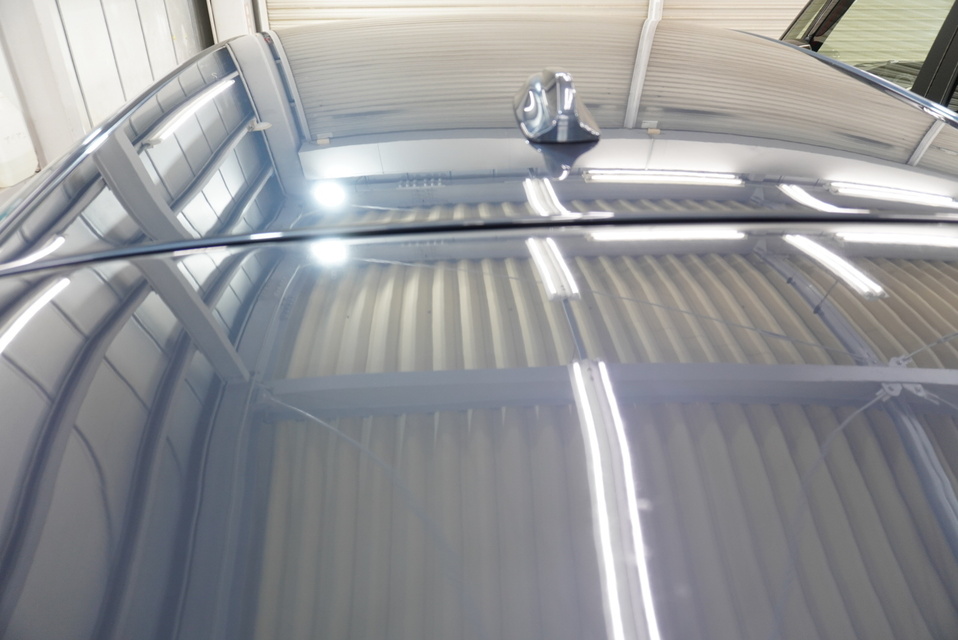 施工後　ボルボV40（ブルーグレー）　ルーフ面