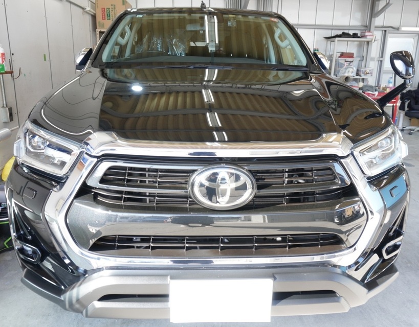 施工後　トヨタ　ハイラックスサーフ（ブラック）　車全体
