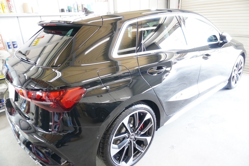 施工後　アウディS3（ブラック）車全体