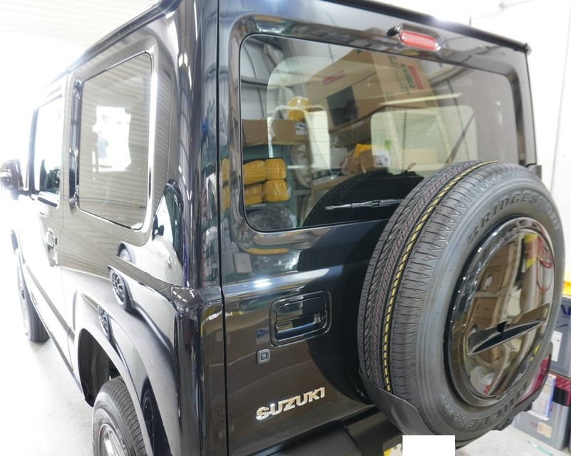 施工後　スズキ　ジムニー(ブラック）　リア