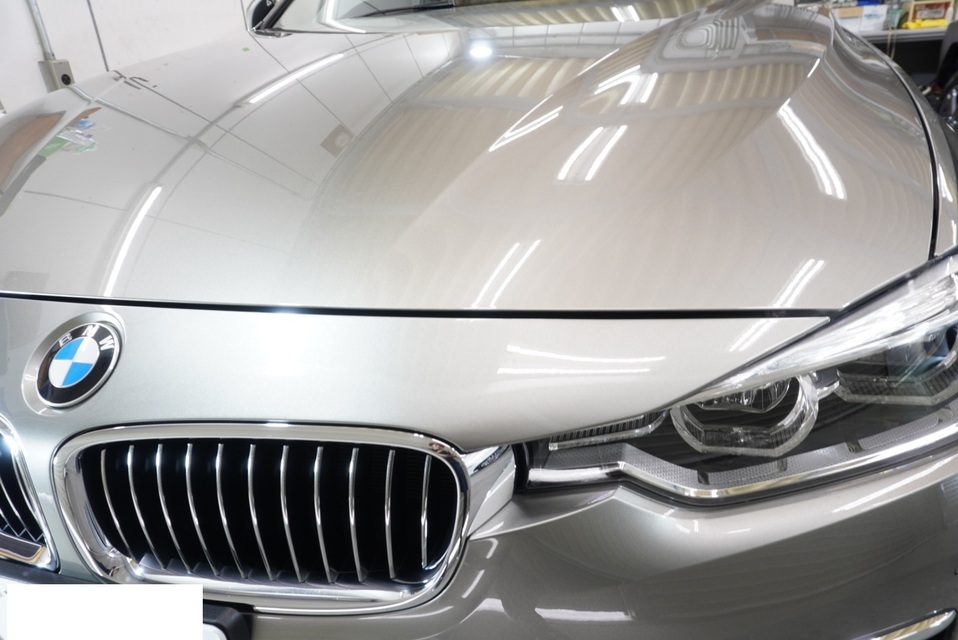 施工後　BMW320(グレー）フロントアップ