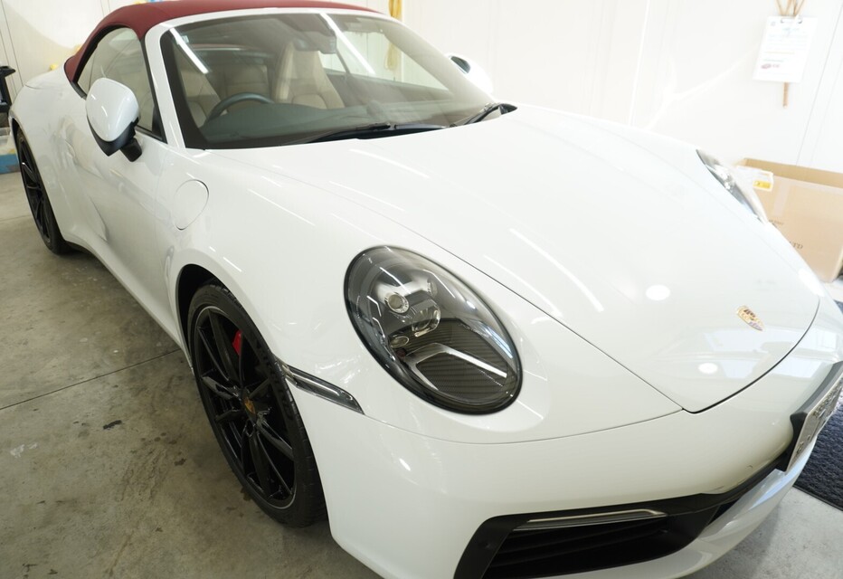 施工後　ポルシェケイマン（ホワイト）　車全体