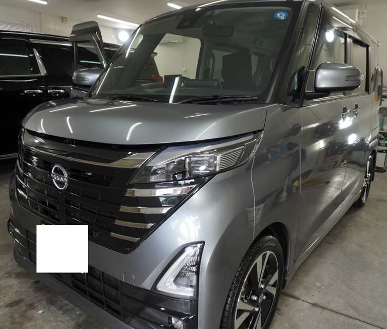 施工後　日産ルークス（グレー）　車全体
