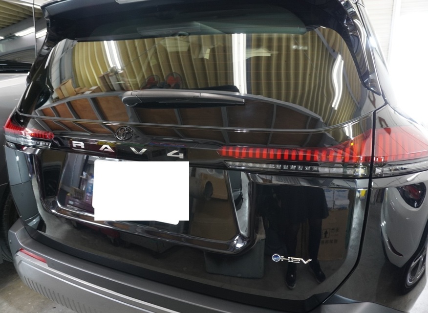 施工後　トヨタ　RAV4(ブラック）リア