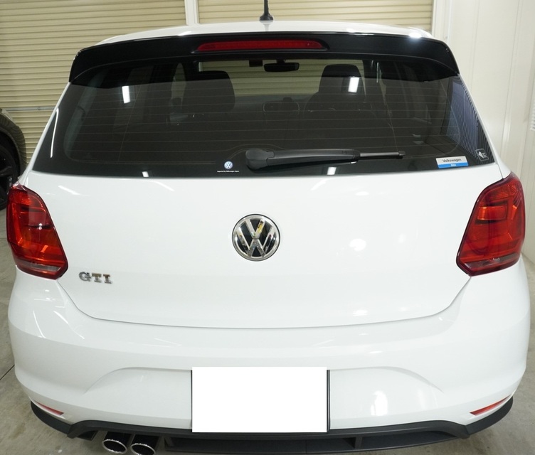施工後　　ウォルクスワーゲンGTI（ホワイト）　リア
