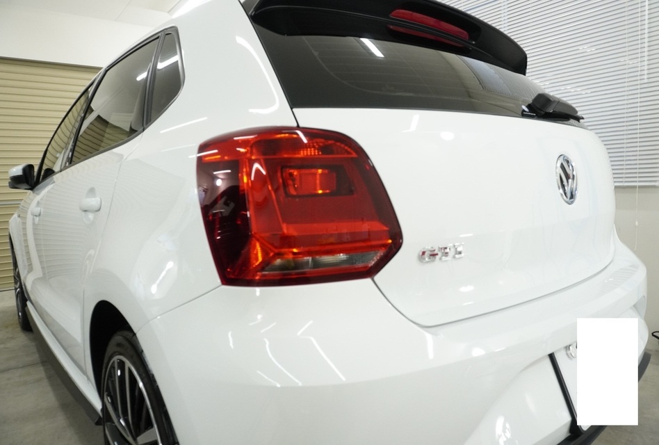 施工後　ウォルクスワーゲンGTI（ホワイト）　リアサイド
