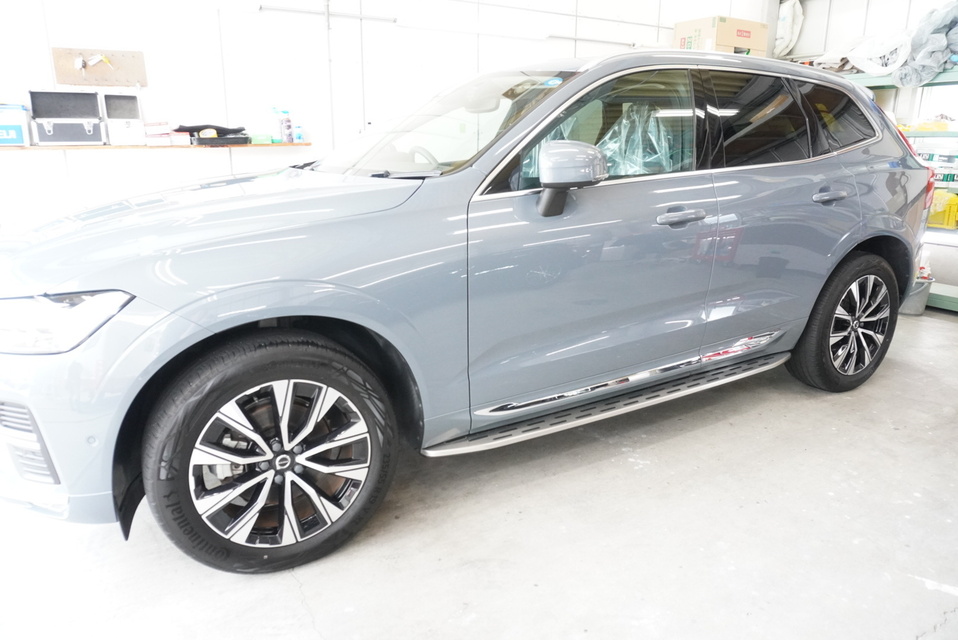 施工後　ボルボXC60（グレー）　車全体
