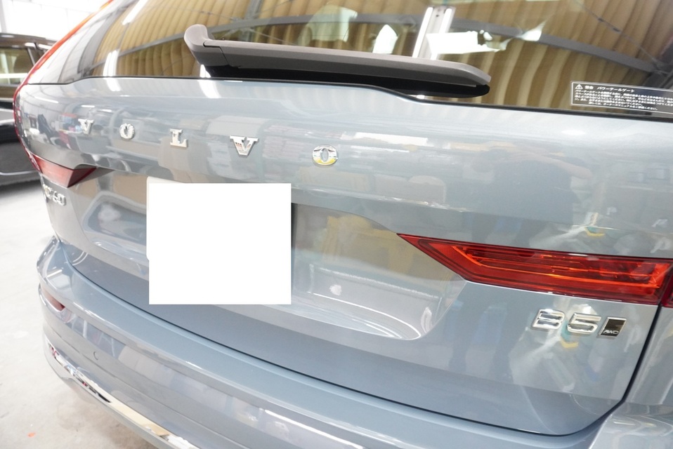 施工後　ボルボXC60（グレー）　リア