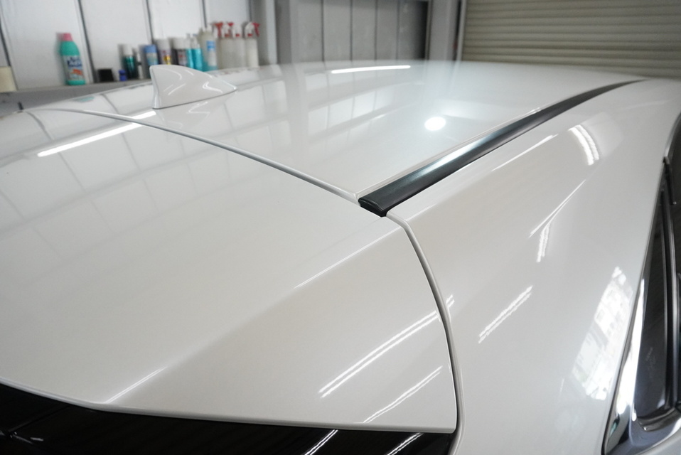施工後　トヨタ　レクサスNX（ホワイト）　ルーフ面