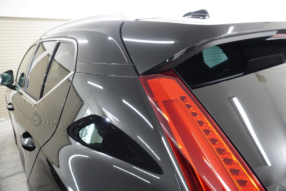 施工後　ボルボXC40(オニキスブラック）　リアサイド