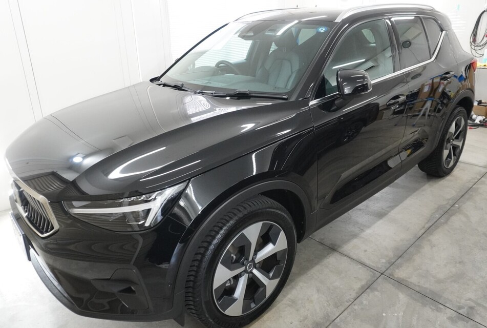 施工後　ボルボXC40(オニキスブラック）　車全体