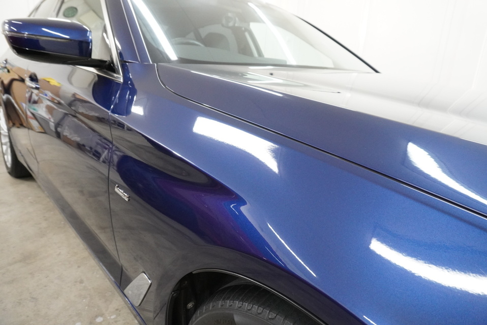 施工後　BMW523（ブルー）　フロントサイド