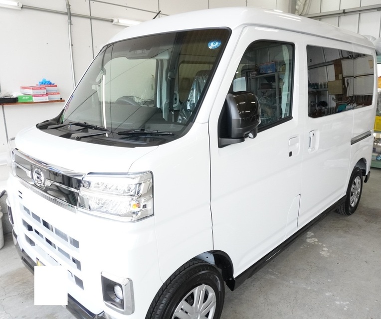 施工後　ダイハツハイゼットアトレー（ホワイト）　車全体